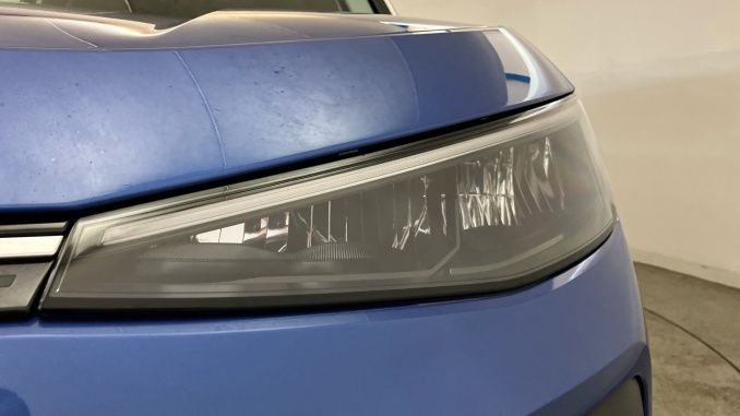 Volkswagen T-Roc 1.5 eTSI Life 5dr DSG Petrol Hatchback - Image 37